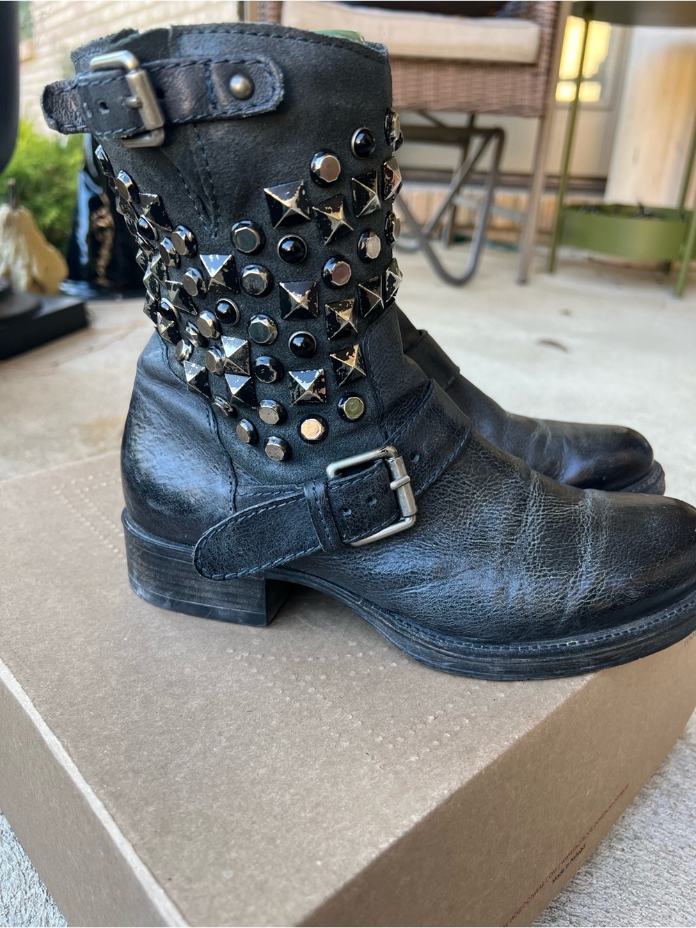 Umbré Dark Navy Studded Leather Ankle Boots - Picture 3 of 4